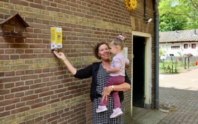 Zonnebrandcrème-dispensers in Velsen 